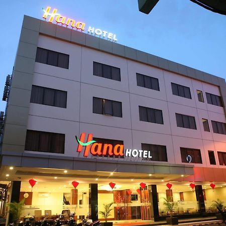 Hana Hotel Batam Buitenkant foto