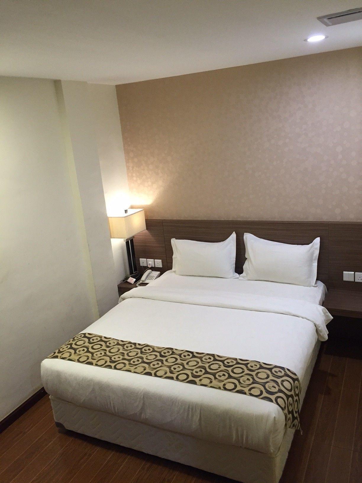 Hana Hotel Batam Buitenkant foto