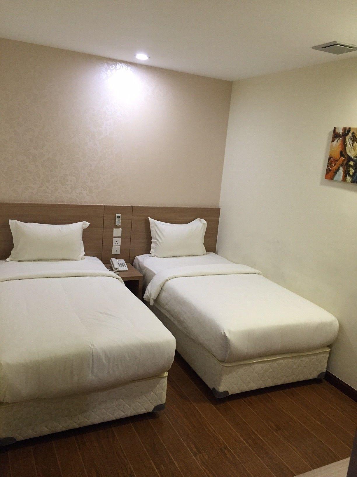 Hana Hotel Batam Buitenkant foto