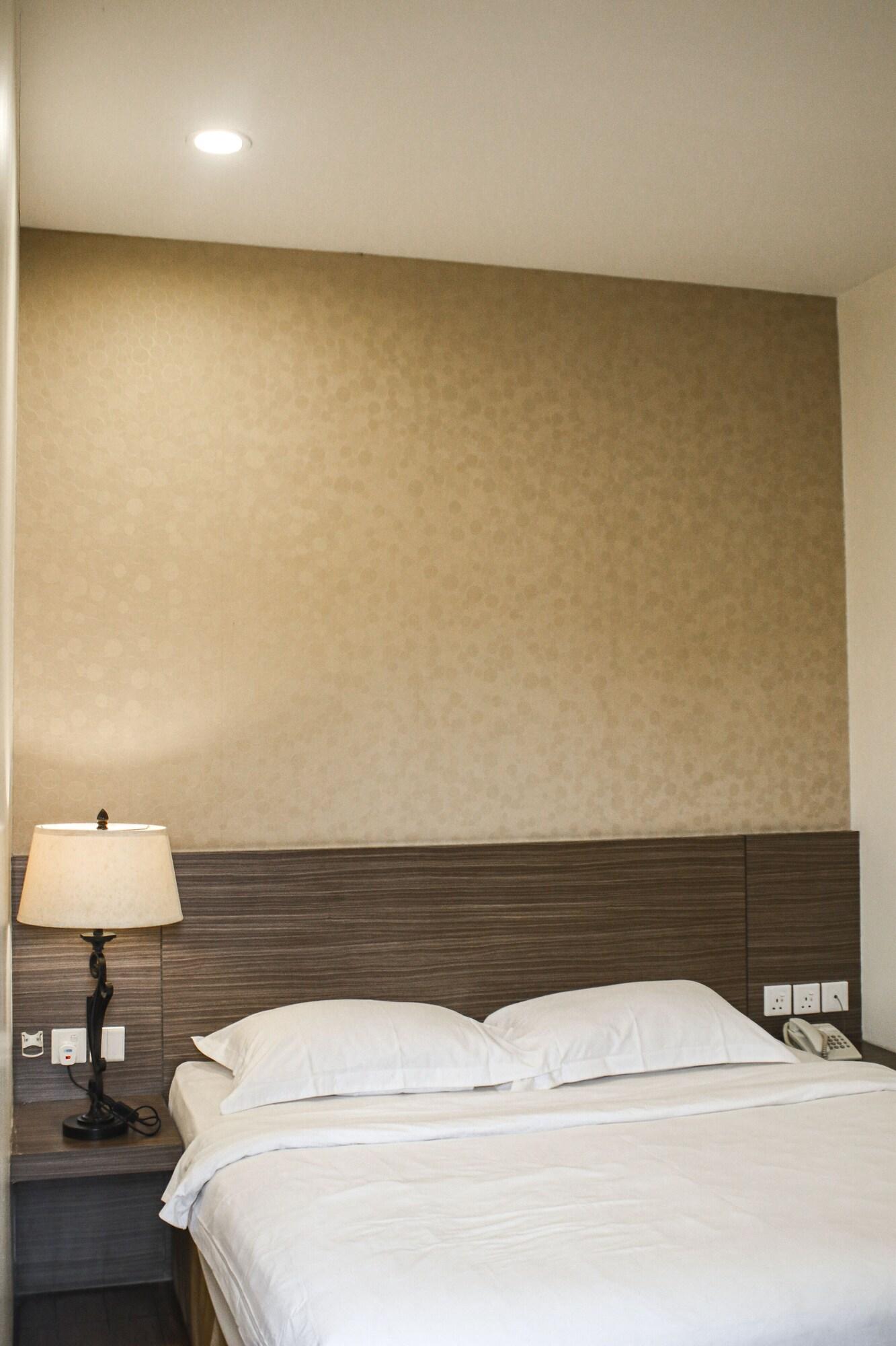 Hana Hotel Batam Buitenkant foto