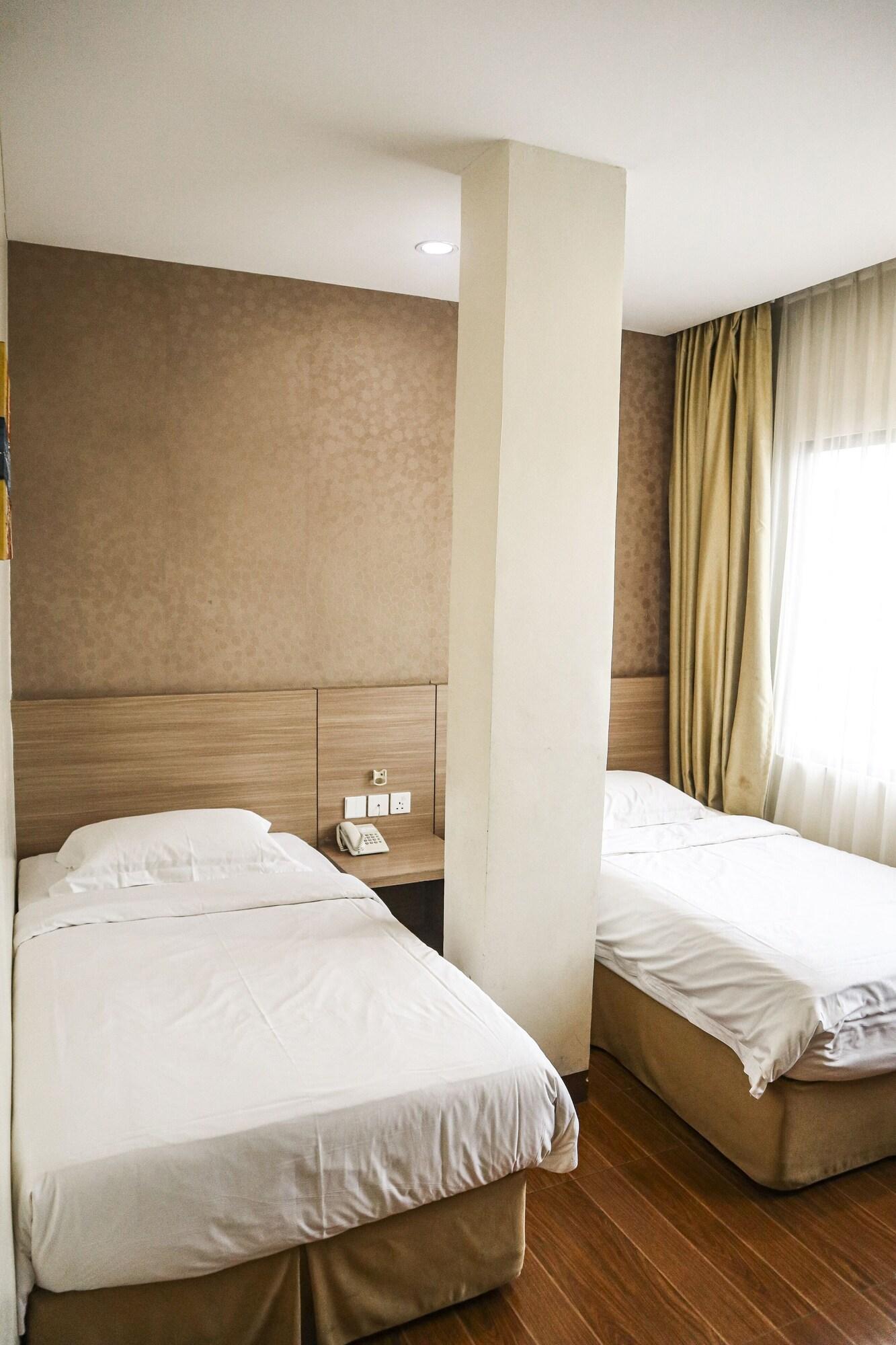 Hana Hotel Batam Buitenkant foto