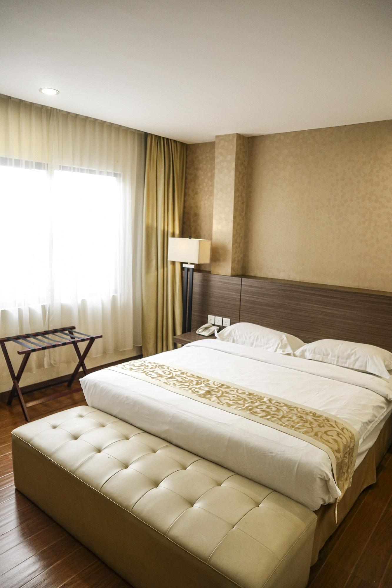 Hana Hotel Batam Buitenkant foto