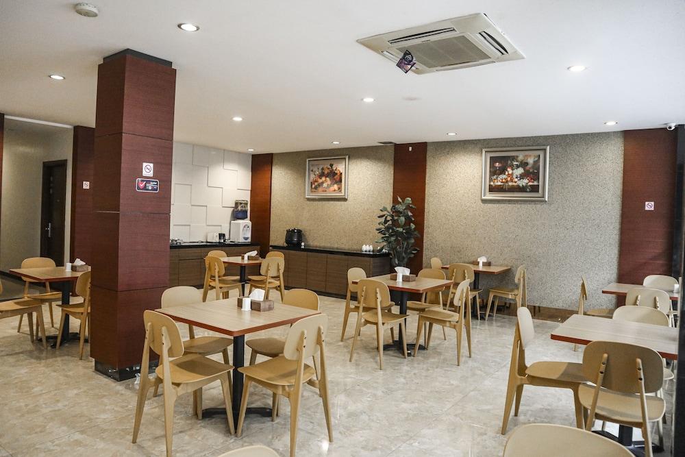 Hana Hotel Batam Buitenkant foto