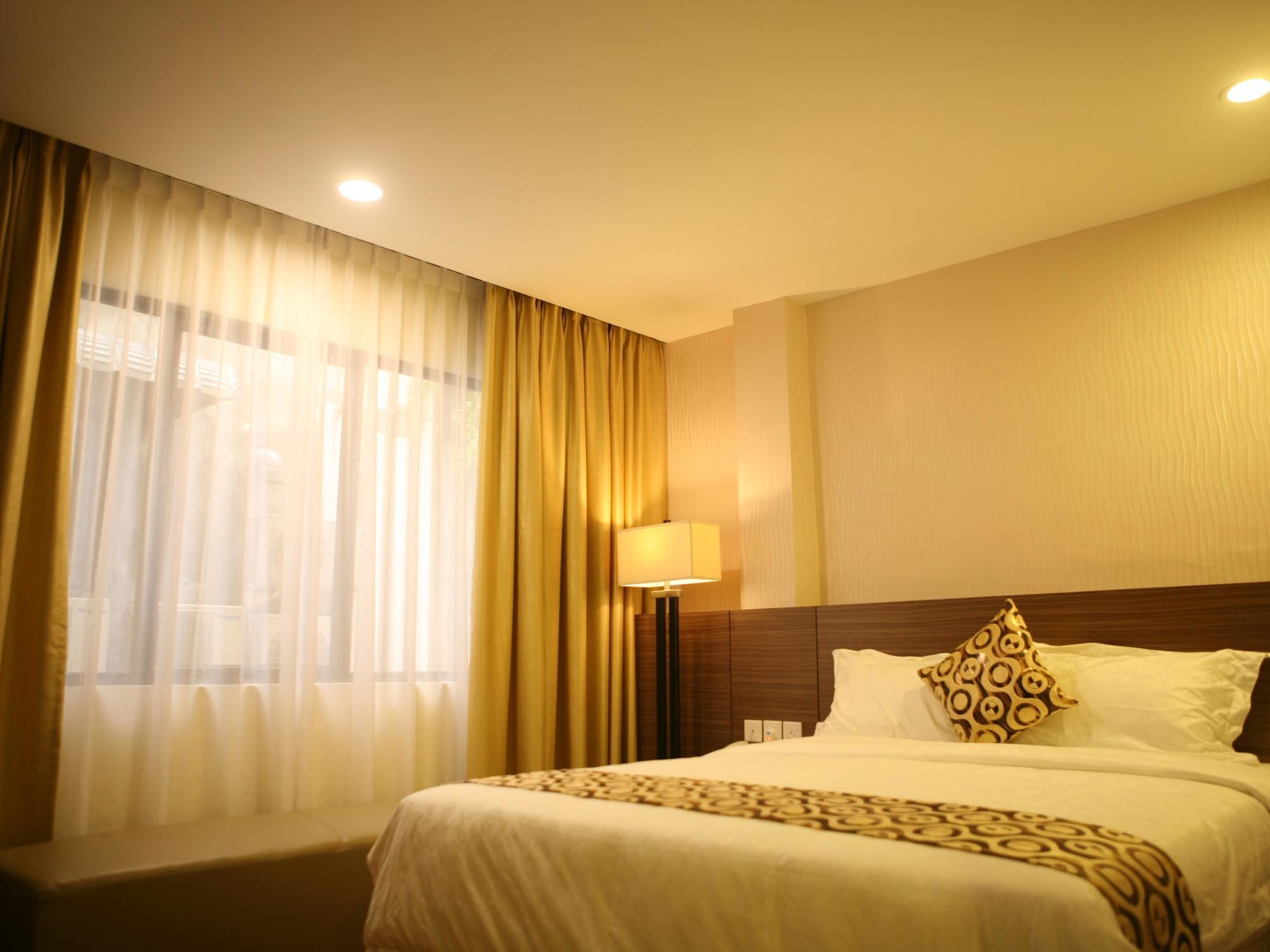 Hana Hotel Batam Buitenkant foto
