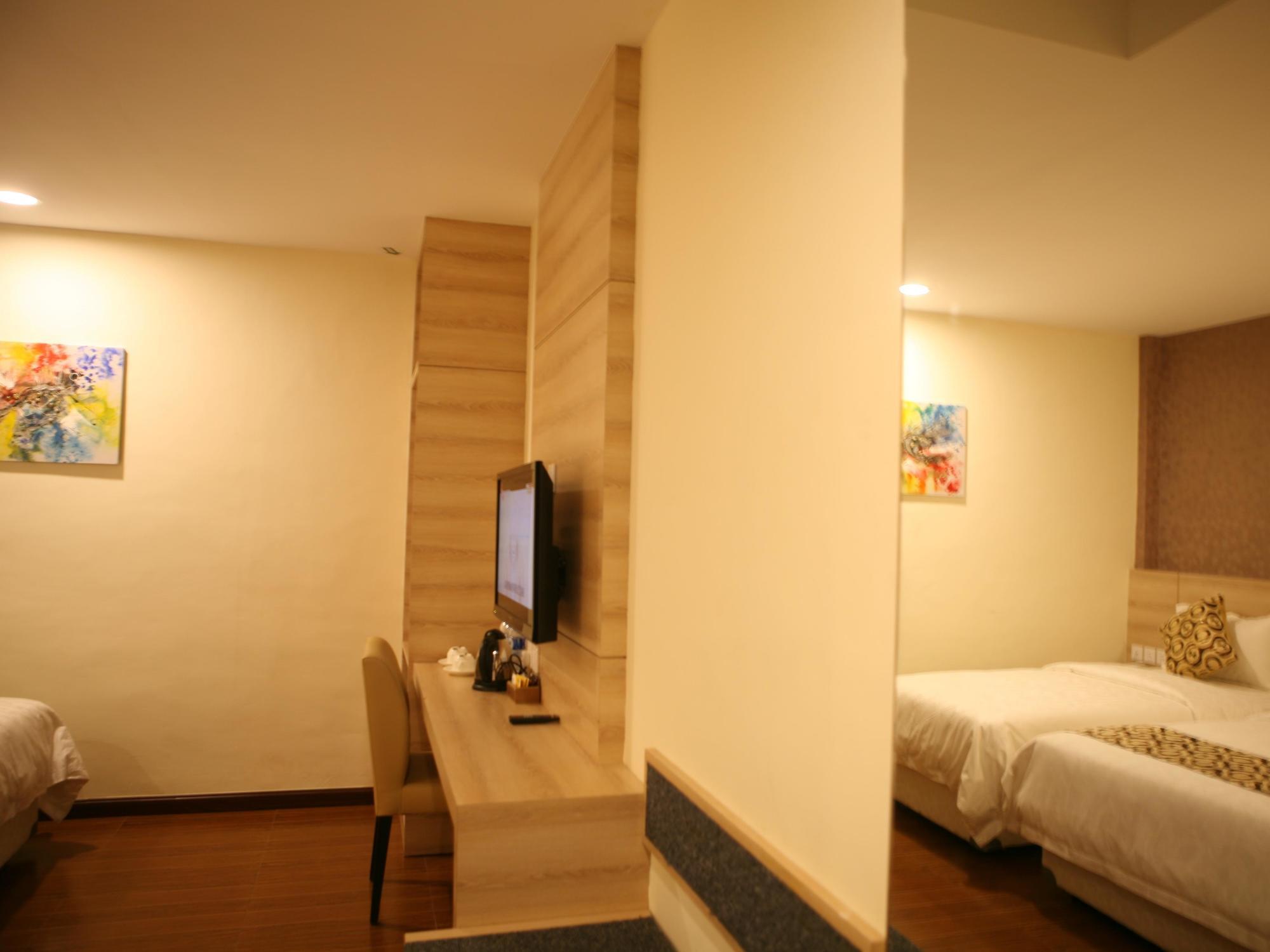 Hana Hotel Batam Buitenkant foto